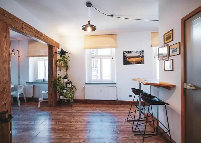 Zur Alten Post, 48qm Individualapartment Mit Blick über Zittaus Altstadt, Im Altstadtkern Umrandet Vom Zittauer Gebirge Zittau